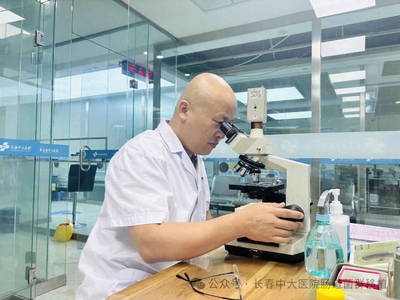 景德镇市|高朋磊医师：左手男科临床，右手肠道菌群移植深入研究